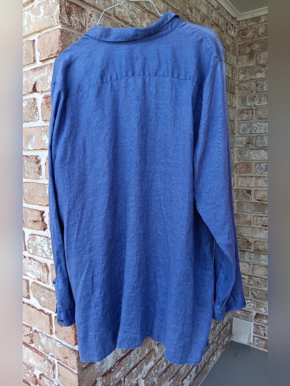 Lightweight Blue Linen Button-Up Shirt - Picture 6 of 6